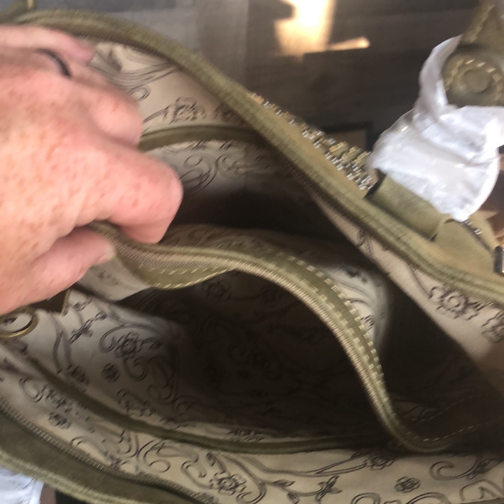 Sold - Picture 5 of 8